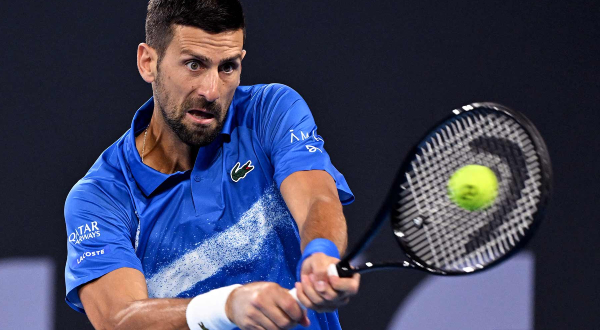 Djokovic leva susto mas supera portugus e vai  3 rodada em Melbourne