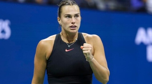 Sabalenka passa Swiatek e assume o Nº 1 do mundo. Veja as top 10!