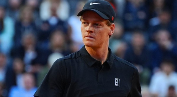 Sinner conquista recordes de vitórias de Federer, Djokovic, Nadal e Murray
