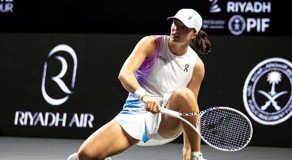 Swiatek perde para Gauff no WTA Finals e Sabalenka confirma o N1natemporada