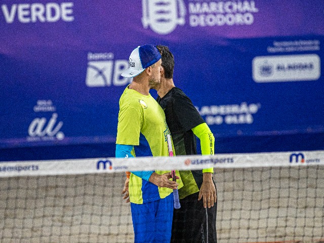 André Baran, número 1 do Brasil no Beach Tennis, é campeão por equipes e  vice individual no Rio