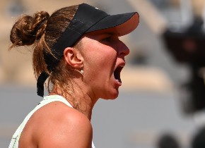 Bia Haddad é derrotada por Iga Swiatek e fica fora da final de Roland  Garros - AcheiUSA