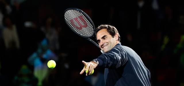 Federer, novo número 1 mundial, é campeão em Roterdã