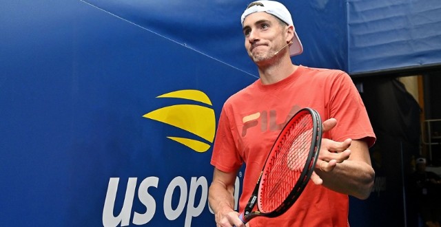 13 anos daquele jogo interminável: três dias de ténis entre Isner