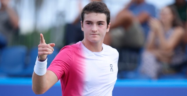 O brasileiro João Fonseca é o campeão da categoria juvenil do US Open