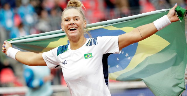 Luisa Stefani é vice-campeã do WTA 500 de Adelaide, na Austrália