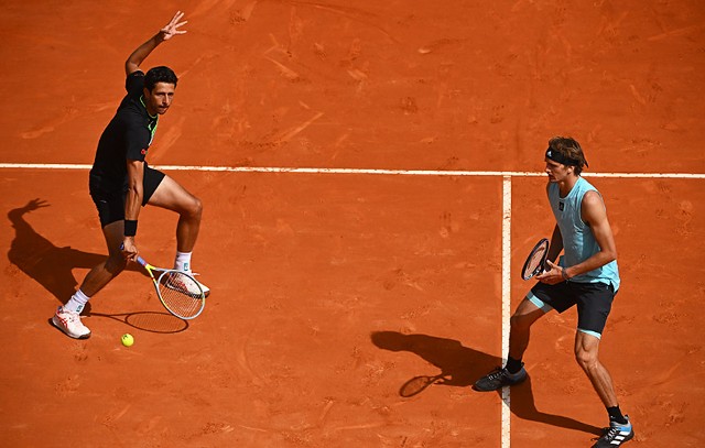 Melo e Zverev alcançam as quartas em Pequim - Tenis News