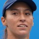 Luisa Stefani vence Ingrid na estreia do Australian Open e na temporada